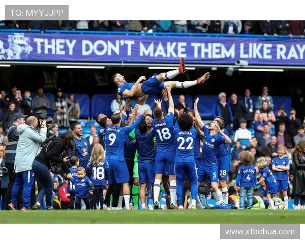 阿扎尔称英超夺冠堪比欧冠世界杯